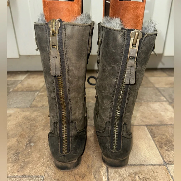 Boot Size 8.5 - Picture 4 of 6